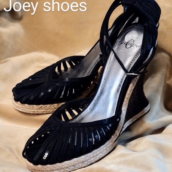 Joey Shoes - NWOT  - Beautiful Joey Shoes Size 7 1/2.  Absolutely Stunning!! 🌹